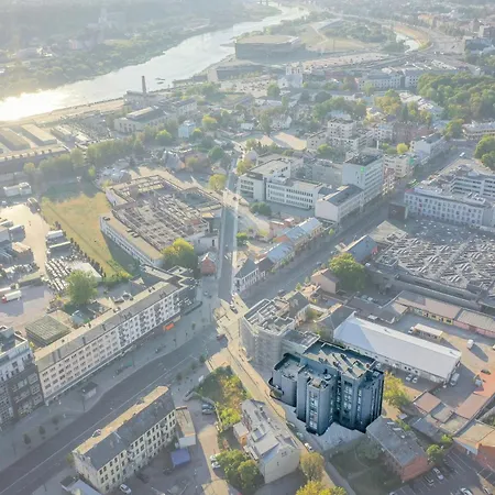 In Centre With Jacuzzi Bath