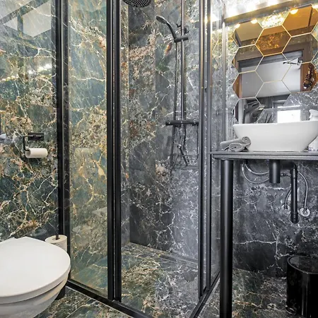 In Centre With Jacuzzi Bath Lägenhet Kaunas