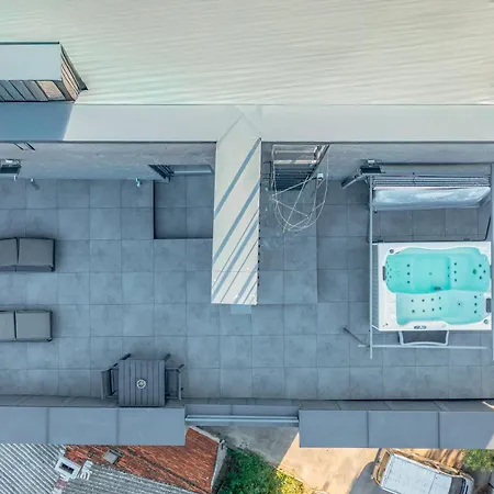 In Centre With Jacuzzi Bath Διαμέρισμα Κάουνας