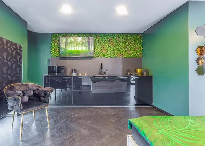 Appartement In Centre With Jacuzzi Bath *